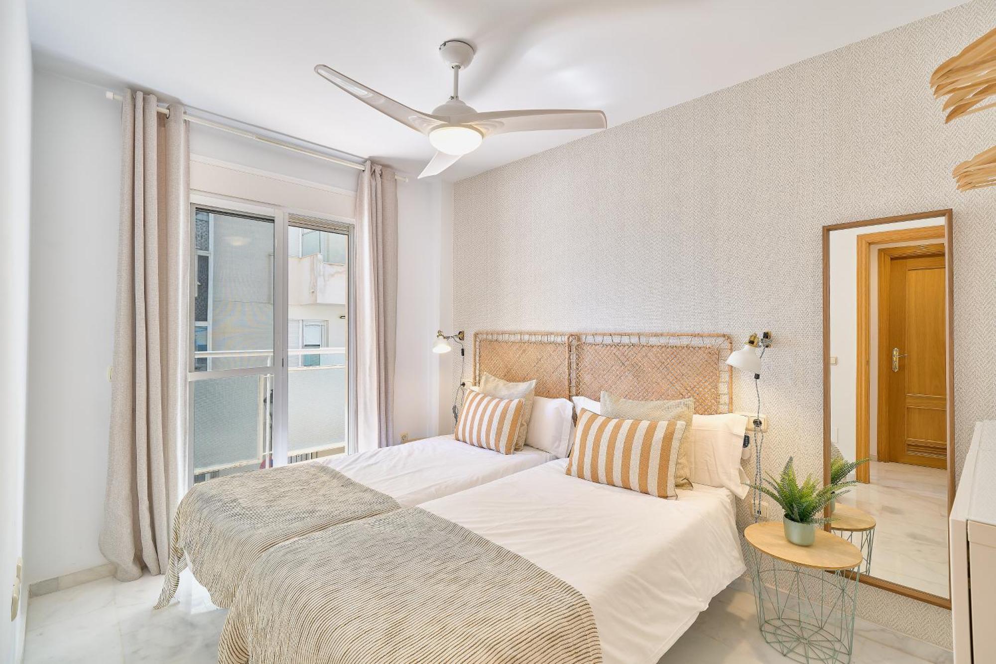 Fuengirola Beach Apartment By Stay Belonio Екстер'єр фото